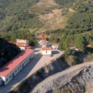 Esperimenti sul silenzio sismico a Sos Enattos per l'Einstein Telescope